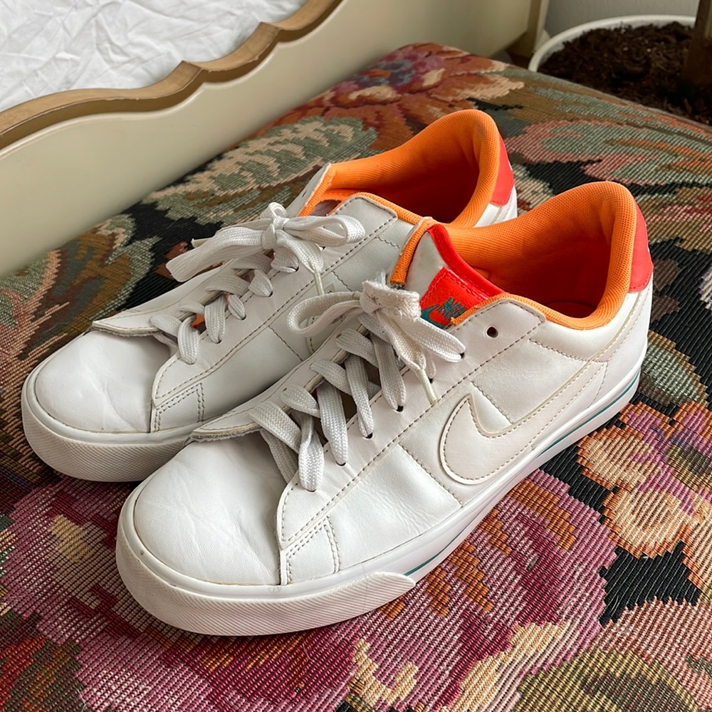 Nike Classic Women White Leather Sneakers